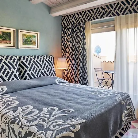 Majoli 9, Emma Vila Noto