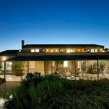 Vila Majoli 9, Emma Noto