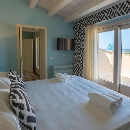 Vila Majoli 9, Emma *