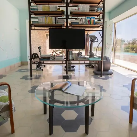 Majoli 9, Emma Vila Noto